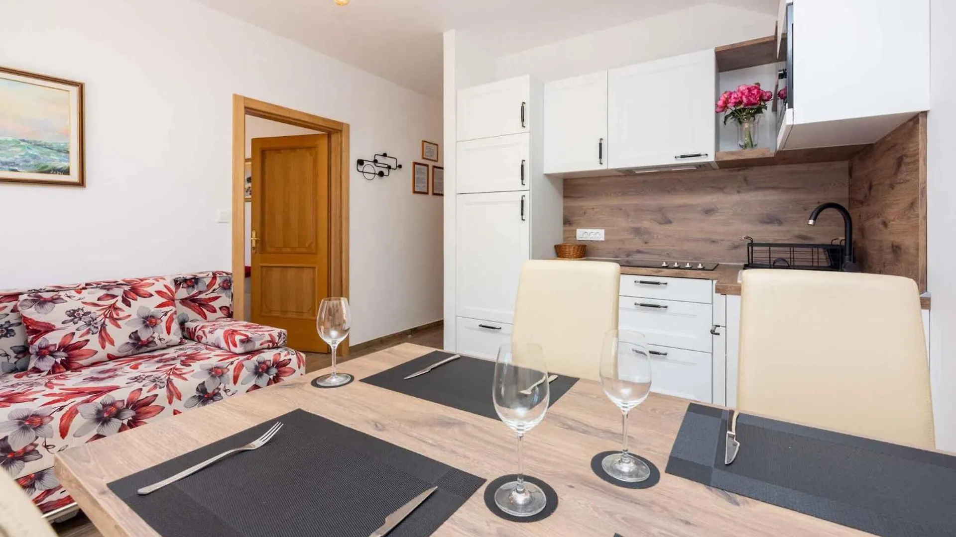 Apartments In Dramalj 39298