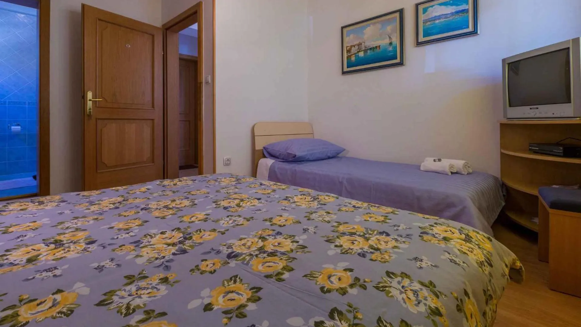 Apartments In Dramalj 39298 Croatia