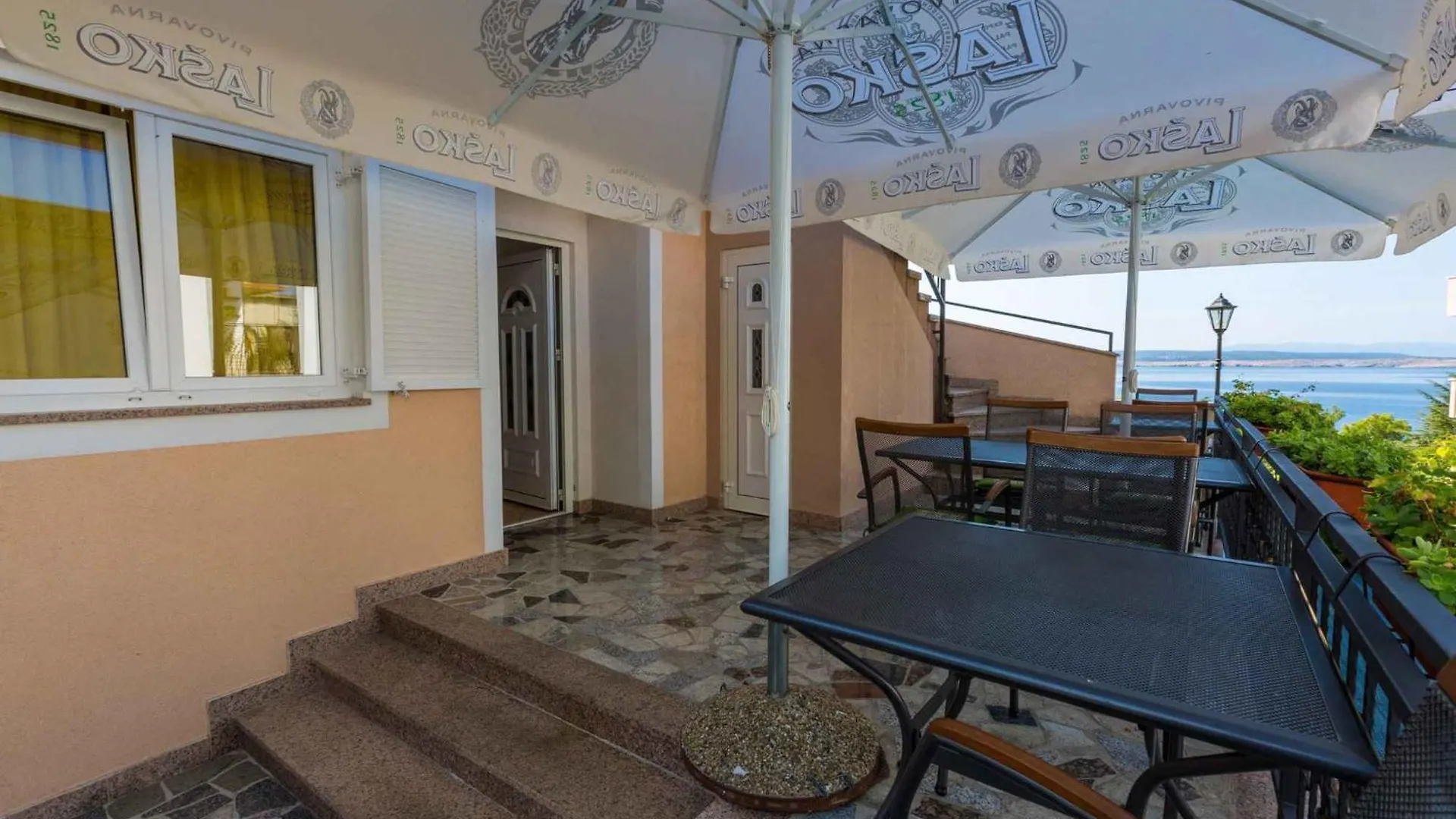 Apartments In Dramalj 39298